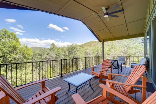 Games & Outdoor Seating: Cabin in Scenic Payson! in Payson
