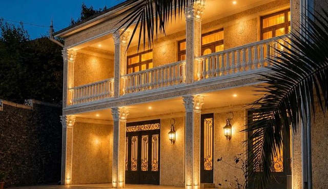 Green villa panorama