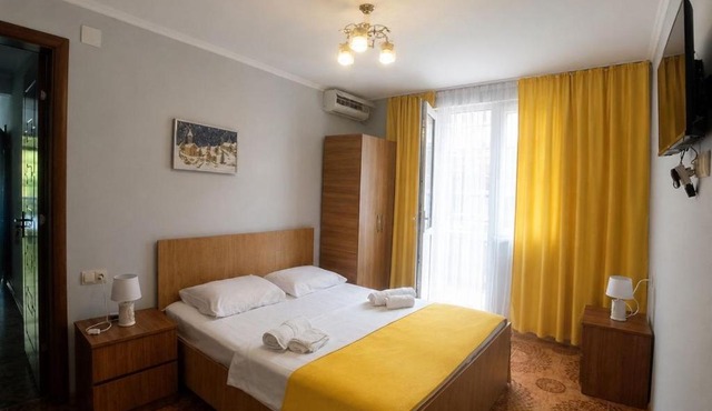 Guest house on Devyatnadtsataya