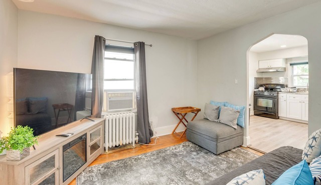 Hackensack Escape w/Yard - 17 Mi to Times Square! in Hackensack