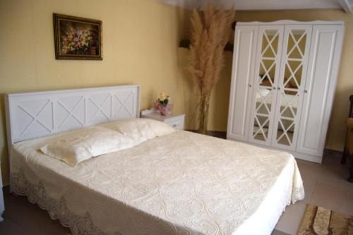 HelenHome&