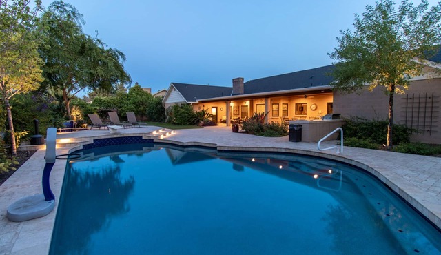 Hidden, Lush Treasure Close to Everything.Your Own Private Resort! in Mesa