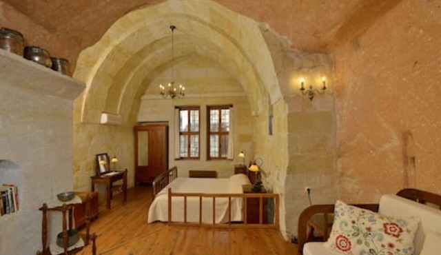 Hideaway Cave House with Garden & Kitchen in Urgup