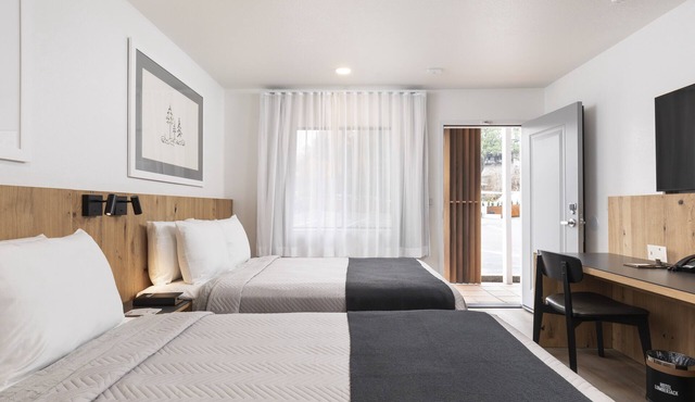 Hotel Lumberjack in Sonora