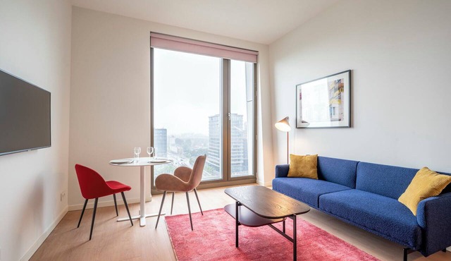 Indulge in Home-Like Comfort! 3 Modern Loft with Living Room and Full Kitchens! in Amsterdam