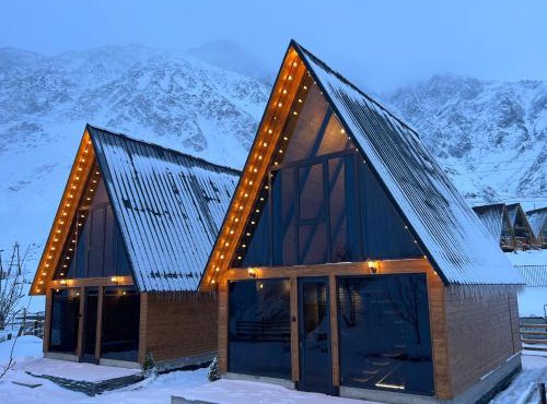 Kazbegi Hills Cottages