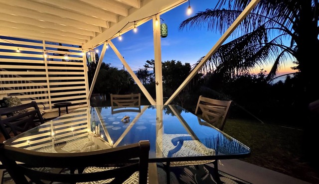 Kona Garden Studio Ohana - Private sunset lanai & garden views! in Kailua Kona