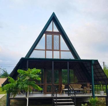 Kutaisi Red Water Cottage