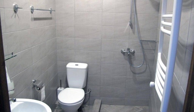 Large Double Room #6