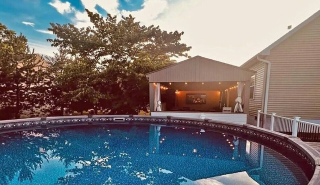 Limestone Landing - Pool, firepit, covered patio, & more! in Kelleys Island