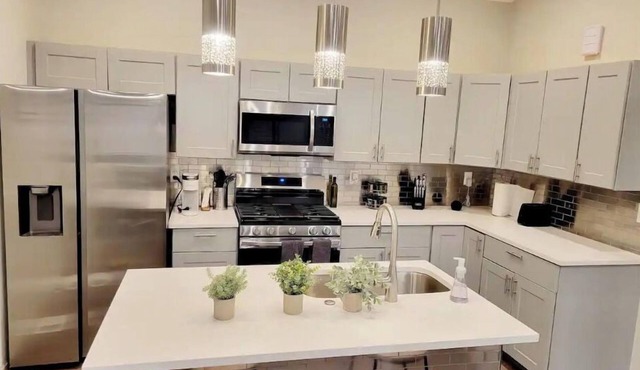 Long-term Bliss: Spacious 3BR Denver Haven with AC & Spacious Yard in Denver