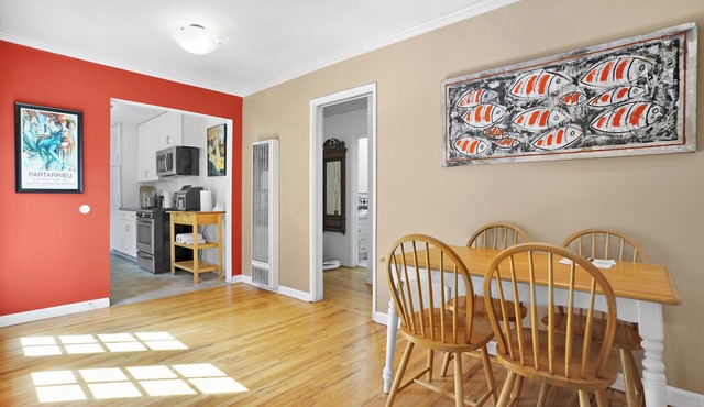 Lovley Private Hideaway Cottage Romantic or Business - Near Beach, Movies & Ent. in Los Angeles
