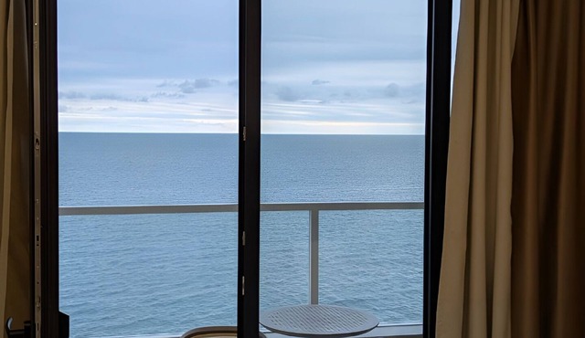 Luxurious beachfront studio with sea view in Bamboo Beach Tsikhisdziri