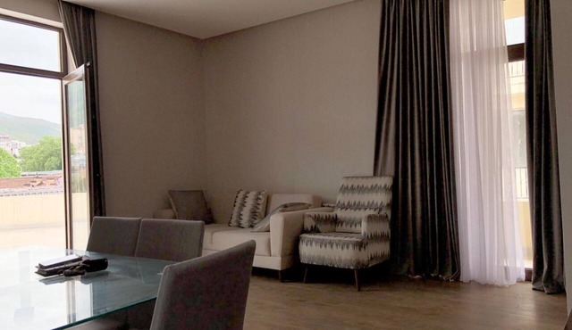 Luxury apartment on av. Melikishvili with huge balcony, city center