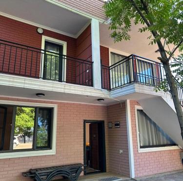 Magnet House