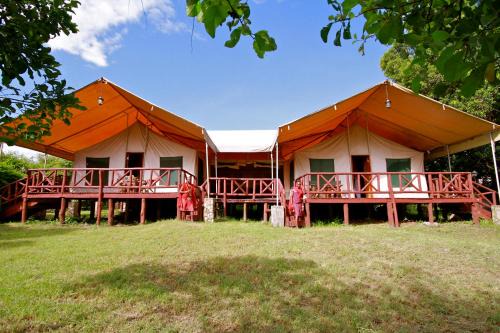 Mara Leisure Camp in Talek