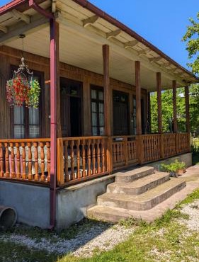 Martvili Guest House OASIS