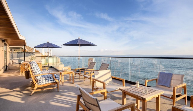 Matador by AvantStay | Ocean Front Malibu Pad w/Rooftop Patio in Malibu