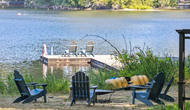 Midcentury Waterfront Retreat w/hottub dock beach in Samammish