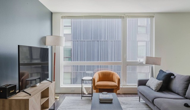 Modern Central District 1BR w/Gym, W/D, Yoga & Theater, by Blueground in Seattle