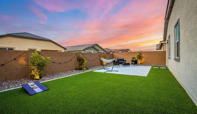 Modern Elevated Retreat: 3-bedroom New build home in Maricopa in Maricopa