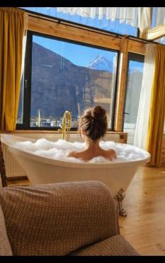 mood villa kazbegi