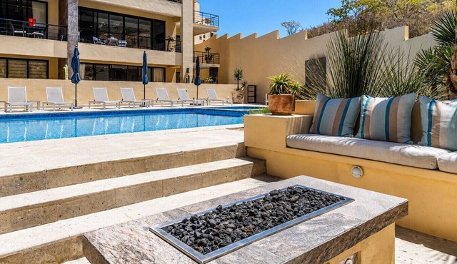 Mountain & Bay Views, Pool and Fire Pit in Cabo San Lucas
