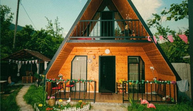 Mountain Cottage - Ananuri
