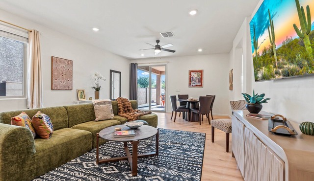 Mountain Views! Spacious 5BR Home w/Park Access in Oro Valley