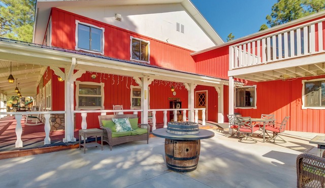 Near Sitgreaves Nat’l Park: High Country Farmhouse in Overgaard