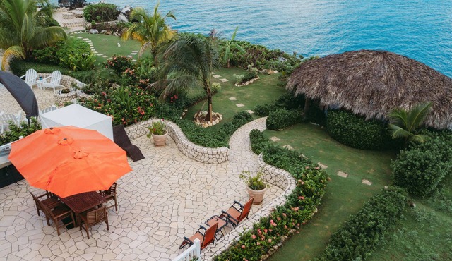 Negril Bungalow Paradise overlooking cliffs with Private Snorkeling Entrance. in Hanover Parish