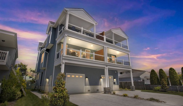 New Construction - Custom Beach Home - Steps to Beach and Park in Brigantine