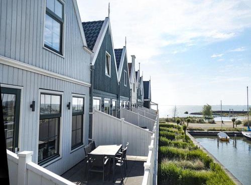Nice apartment with sauna, near the Markermeer in Uitdam