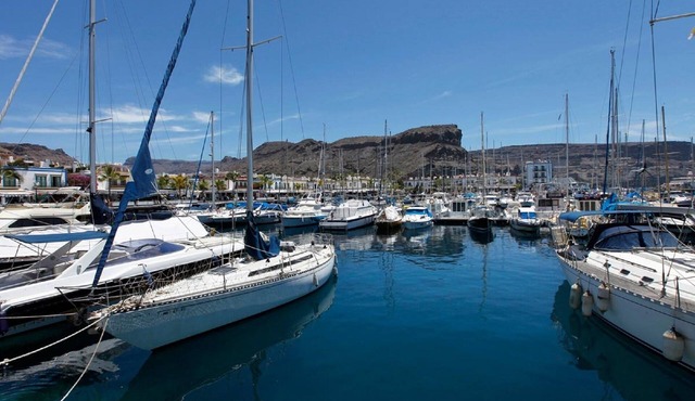 Nice, modern apartment on the beach with sea view & terrace, free WiFi in Puerto de Mogan