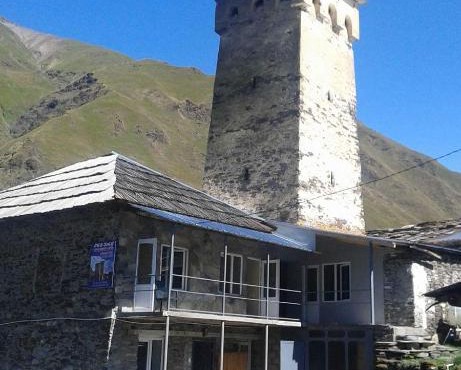 Old Tower Guesthouse - kafe ushguli
