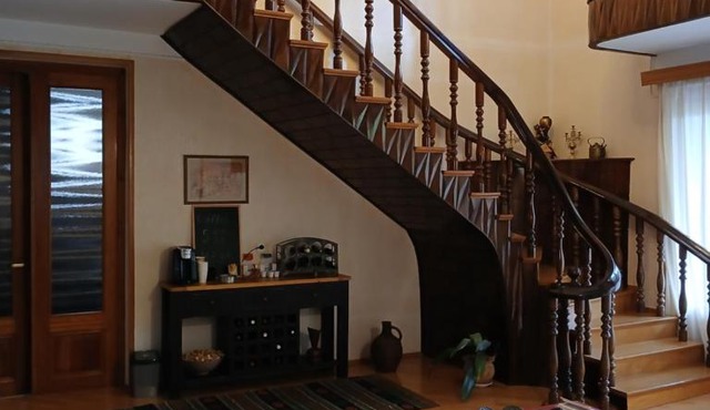 Omsi House