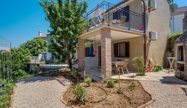 One bedroom apartment with terrace Nerezine, Lošinj (A-18734-a) in Nerezine
