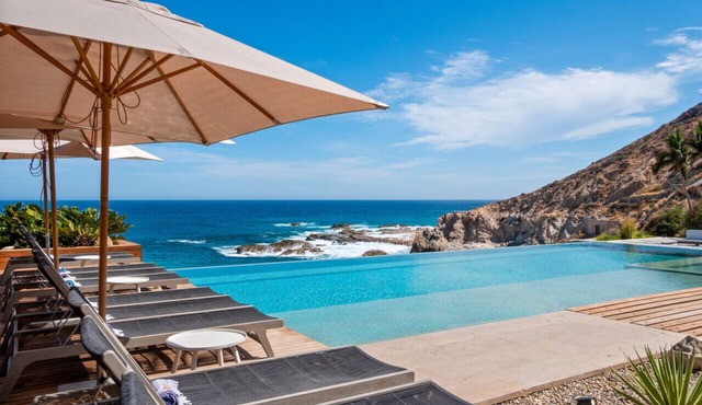 Palmilla Beachfront Vegas III Magnificent Villa in Palmilla