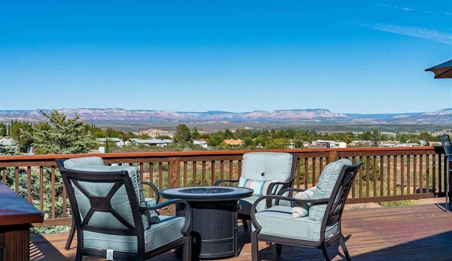 Panoramic Views Modern Southwest Home! Kiowa - S06 in Cottonwood