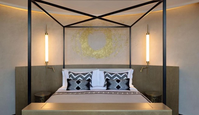 Paragraph Freedom Square, a Luxury Collection Hotel, Tbilisi