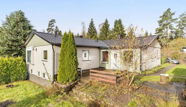 Peaceful holiday home surrounded by nature in Töllsjö