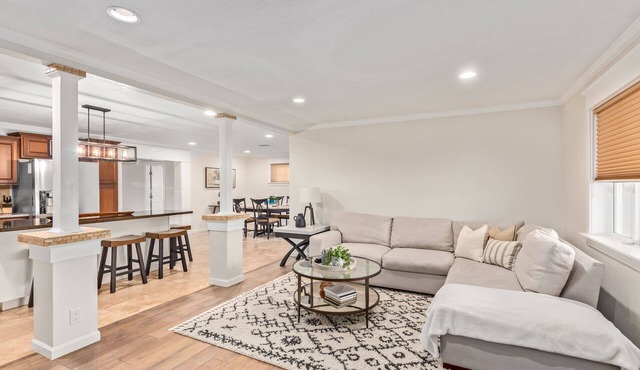 PERFECT CENTRAL LOCATION! Heart of Tempe/ASU. Minutes to Old Town Scottsdale in Tempe