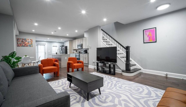 Pet-Friendly 3BR DC Home | Free Parking + Backyard + Prime Location in Washington