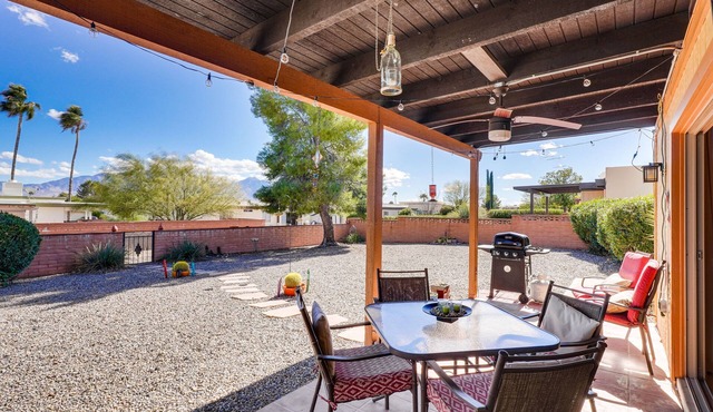 Pet-Friendly 55+ Green Valley Home w/Golf Gear! in Green Valley