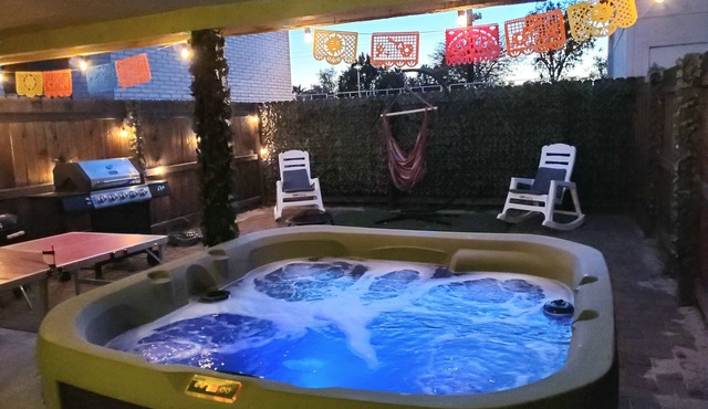 Pet friendly Spa Paved w/Backyard Old Town Scottsdale in Scottsdale