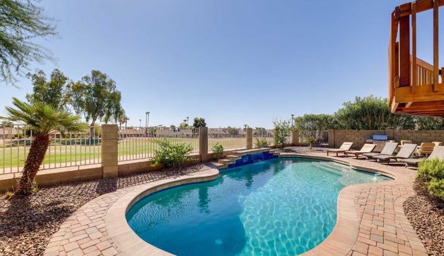 Pool Table, Golf Course View! Phoenix Desert Oasis in Phoenix