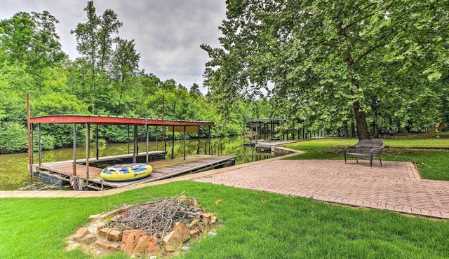 Private Deck & Dock: Home on Lake Hamilton! in Hot Springs