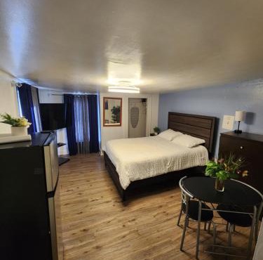 Private Room - Shared Bathroom in Perth Amboy