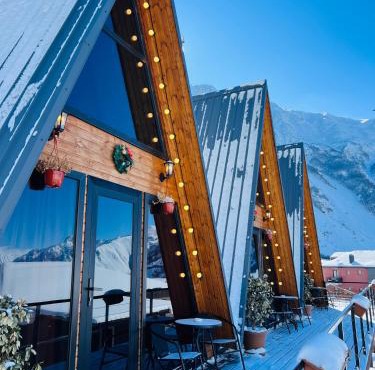 Pyramid Home Kazbegi
