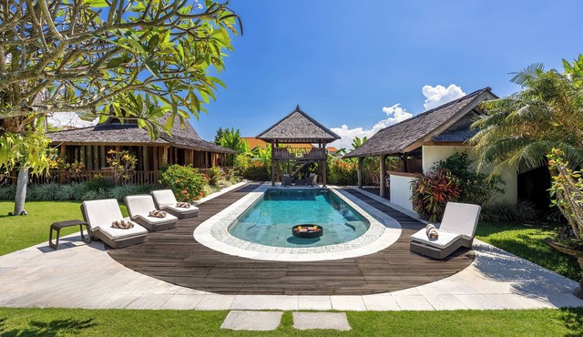 Refurbished Villa Lina-In the heart of Canggu & 5min ride to Echo Beach/La Brisa in Canggu